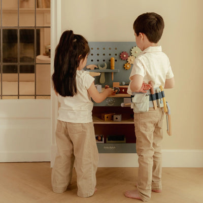 Werkbank mit Zubehör