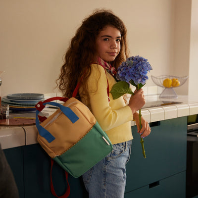 Kleiner Kinderrucksack "Sandy Yellow / Aquatic Green"