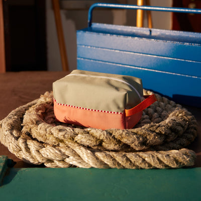 Necessaire "Shark Grey / Coral Pink"