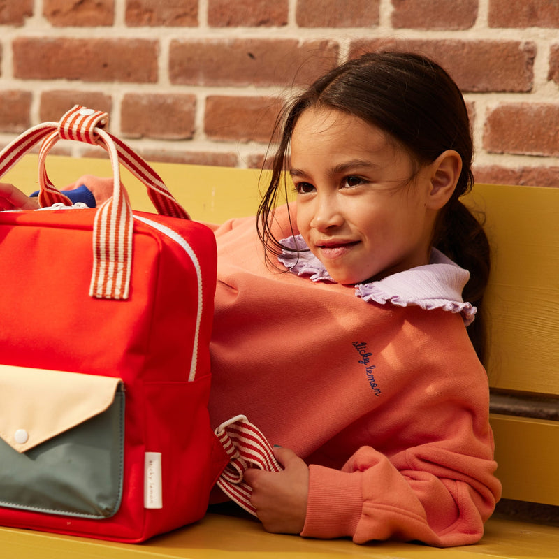 Kleiner Kinderrucksack "Wonders Envelope Red Hat"