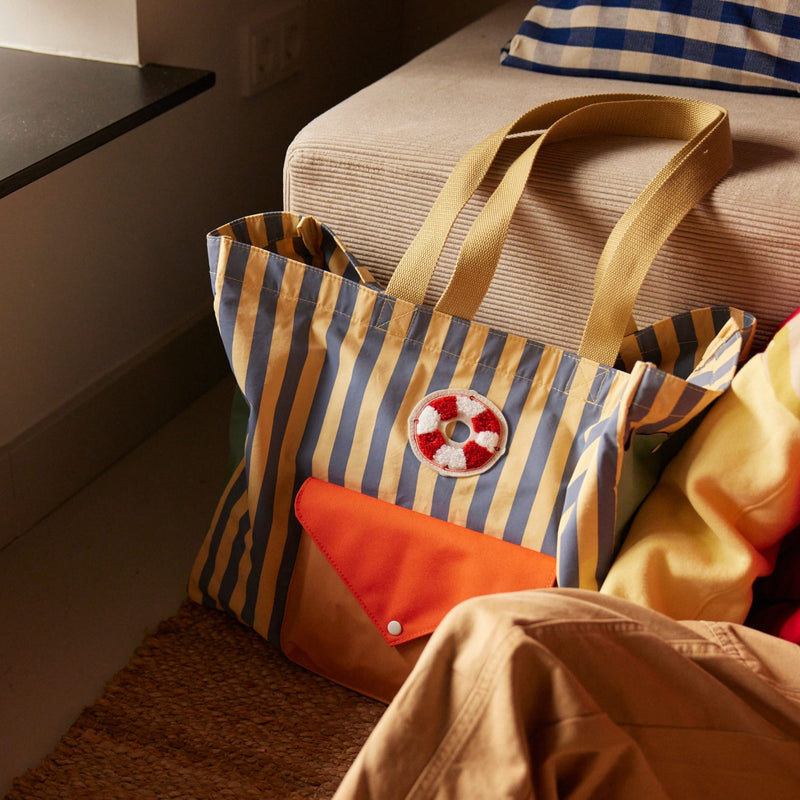 Shopper "Wonders Of The Deep Sea Blue Whale + Sandy Yellow"