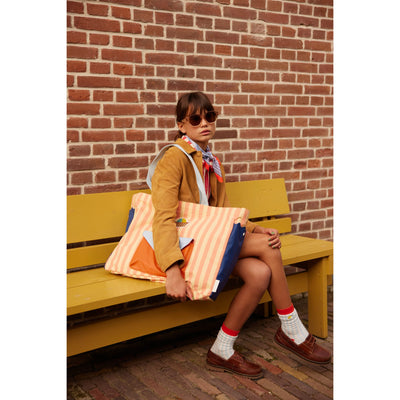 Shopper "Wonders Of The Deep Coral Pink + Sandy Yellow"