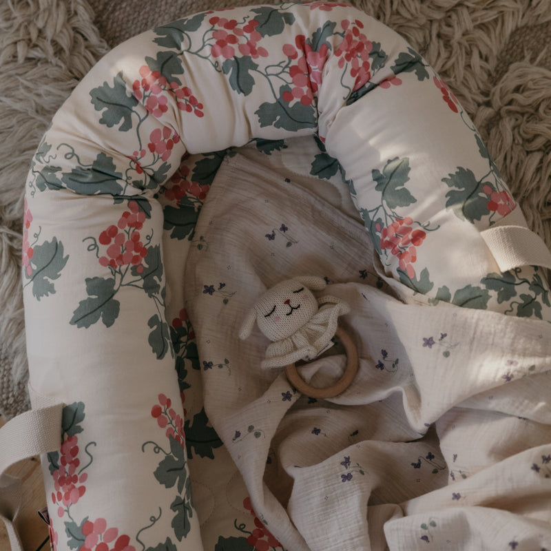 Babynest "Grapes Pink"