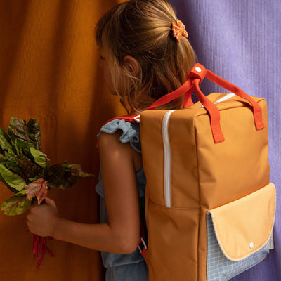 Großer Kinderrucksack "Farmhouse Envelope Homemade Honey"