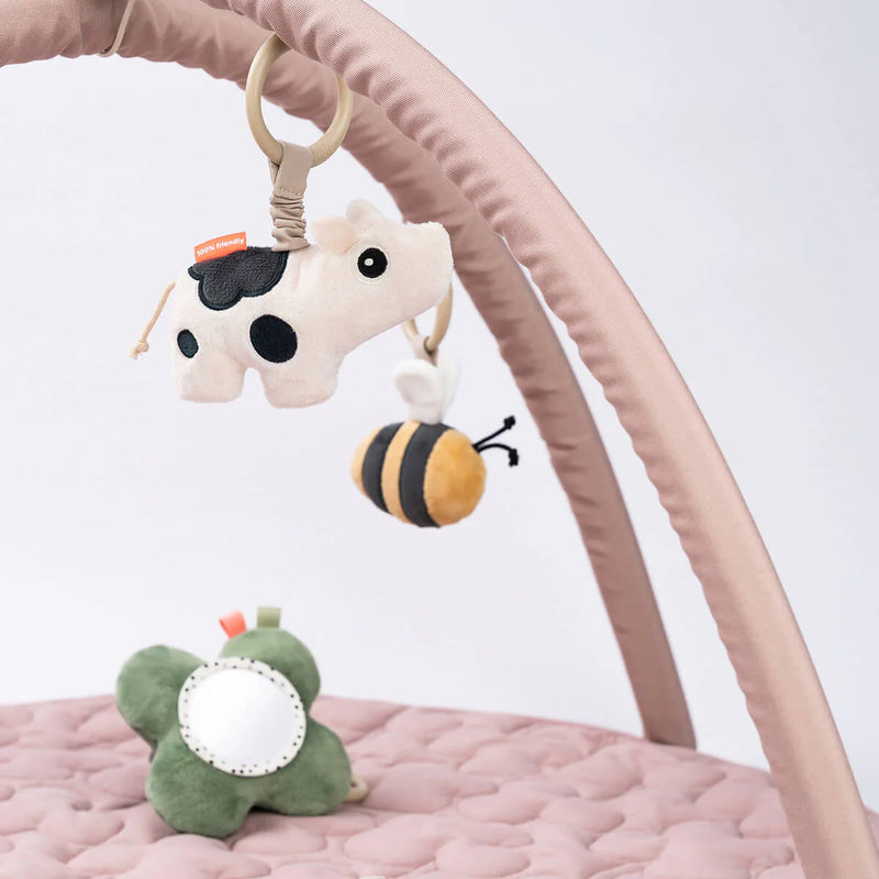 Spielbogen mit Krabbeldecke "Tiny Farm - Powder"