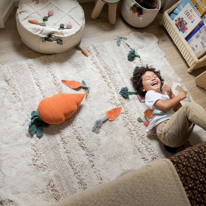 Waschbarer Kinderteppich aus Baumwolle “Veggie Garden” 120 x 160 cm