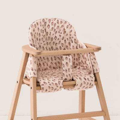 Mitwachsender Hochstuhl mit Tablett und Kissen "Growing Green / leonie latte"