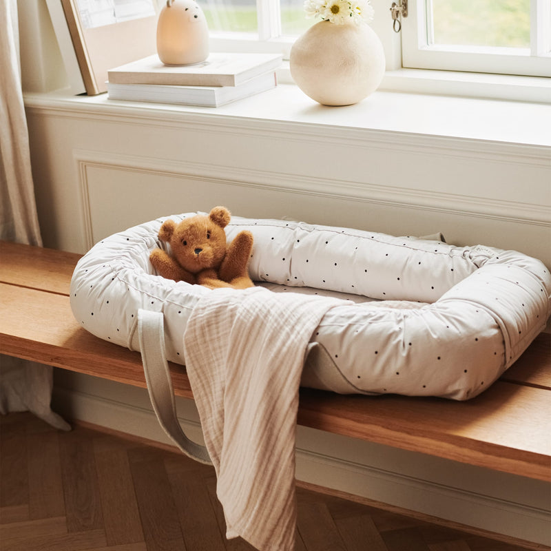 Babynest “Gro Classic Dot Dumbo Grey"