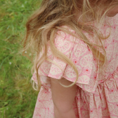 Kleid für Mädchen "Ava Lacy Pink"