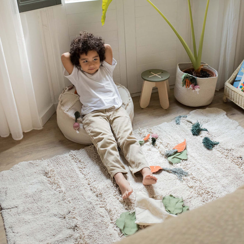 Waschbarer Kinderteppich aus Baumwolle “Veggie Garden” 120 x 160 cm