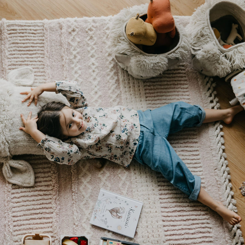 Wollkissen “Pink Nose Sheep”