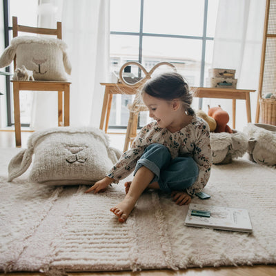 Wollkissen “Pink Nose Sheep”