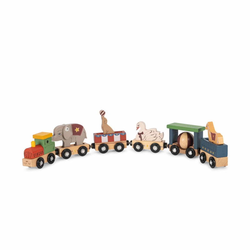 Holzeisenbahn mit Tieren