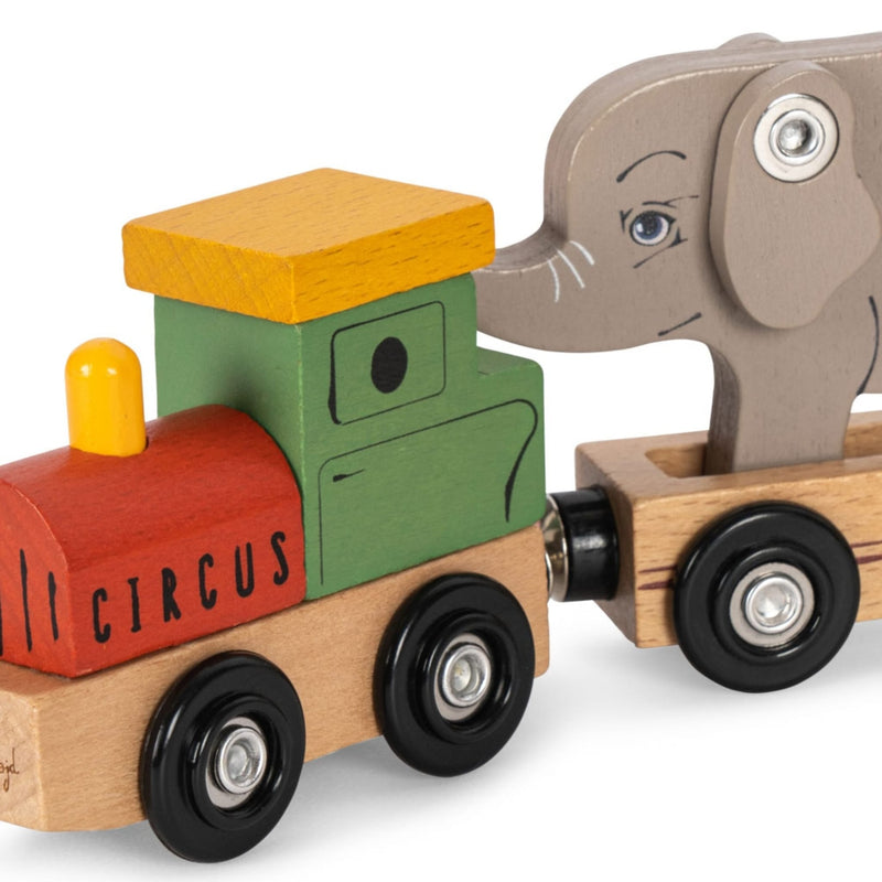 Holzeisenbahn mit Tieren