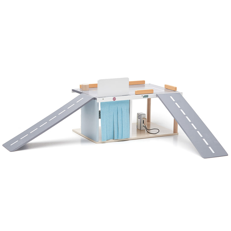 Autowerkstatt “Aiden” mit Waschanlage aus Holz