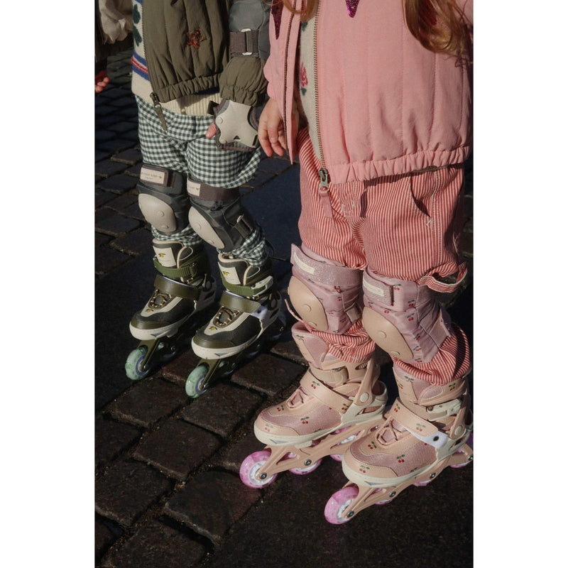 Rollschuhen mit LED-Rädern "Cherry Blush"