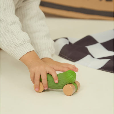 Baby-Spielzeugauto “Pepino The Cucumber”