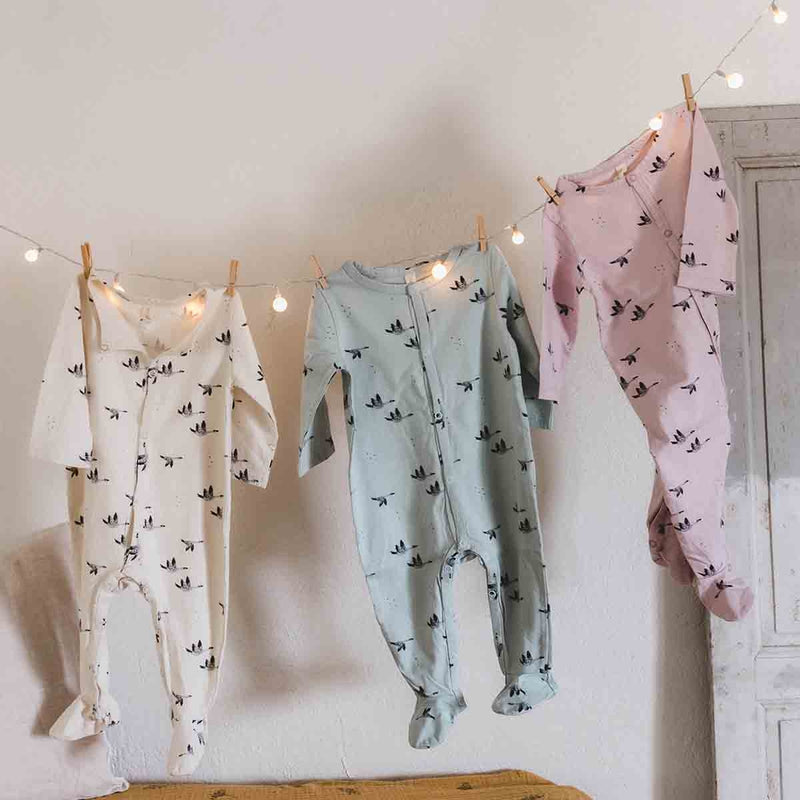 Babypyjama "Amelia Goose Natural" mit Füßen