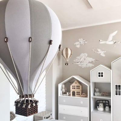 Heißluftballon “Hellgrau / Weiß“ L