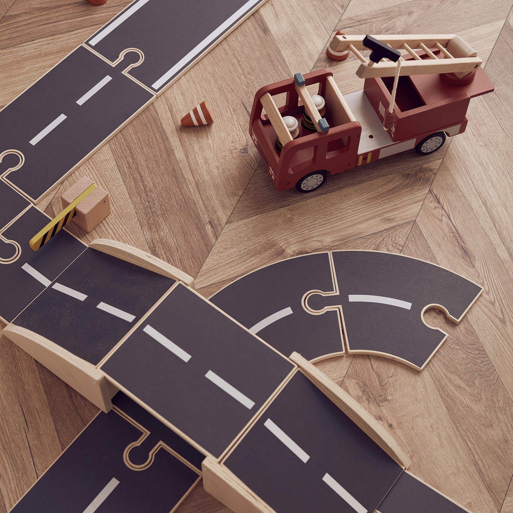 spielstraße spielzeug Spielstraße “Aiden” aus Holz & Fyoldi