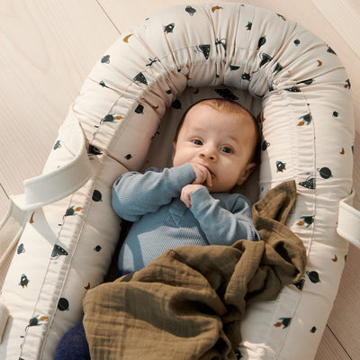 Tragbares Babynest “Gro Space Sandy Mix”