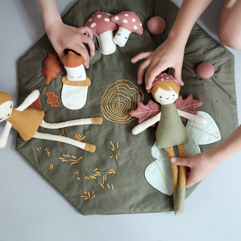 Stoffpuppe aus Bio-Baumwolle “Forest Elf”
