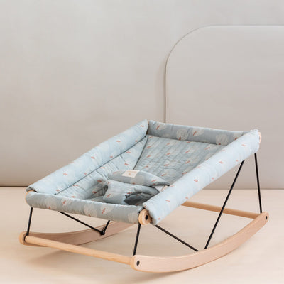 Babywippe “Growing Green White Gatsby Antique Green”