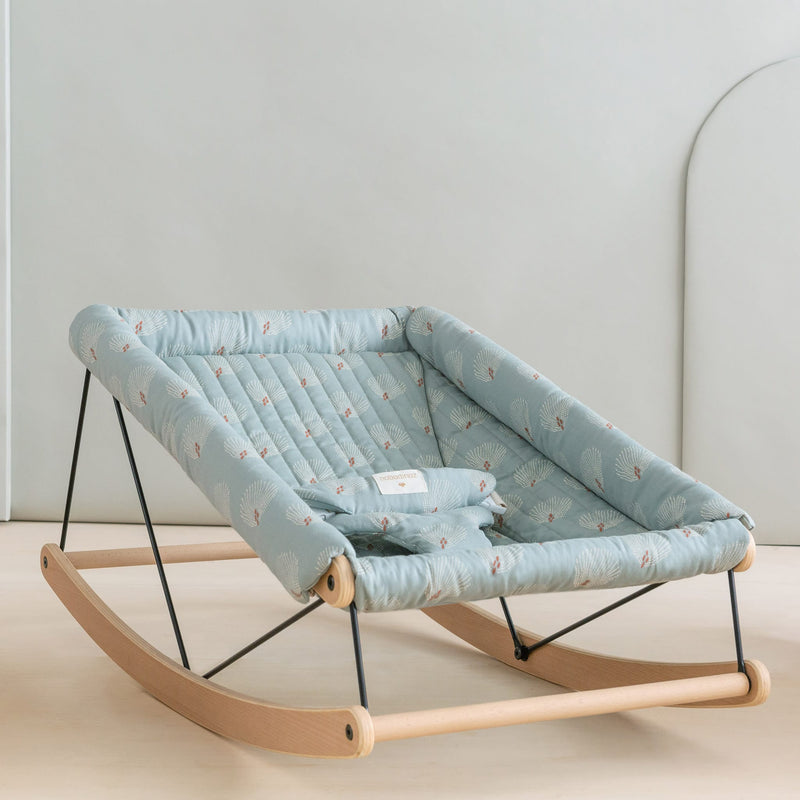 Babywippe “Growing Green White Gatsby Antique Green”
