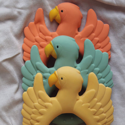 Beißring aus Naturkautschuk “Parrot Orange”