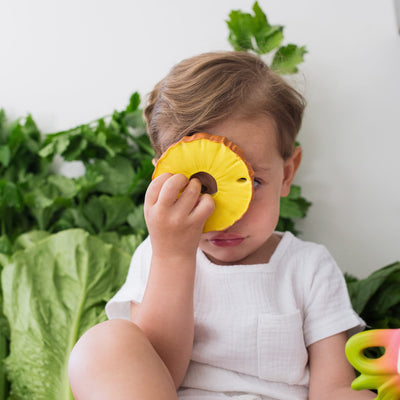 Beißring aus Naturkautschuk “Ananas The Pineapple”