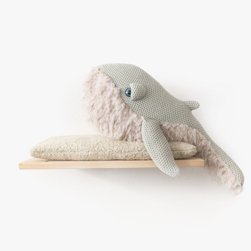 Kuscheltier “Small GrandMa Whale”