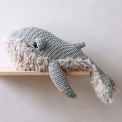 Kuscheltier “Small GrandMa Whale”