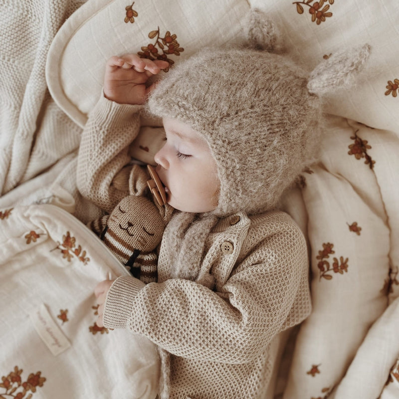 Kuscheltier “Bunny Black Overalls”
