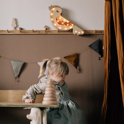 Handgemachte Kinderlampe aus Holz “Little Bird - visible wood”