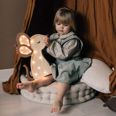 Handgemachte Kinderlampe aus Holz “Mouse - visible wood”