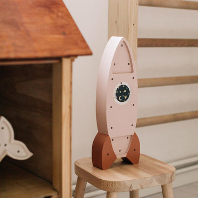 Handgemachte Kinderlampe aus Holz “Rocket”